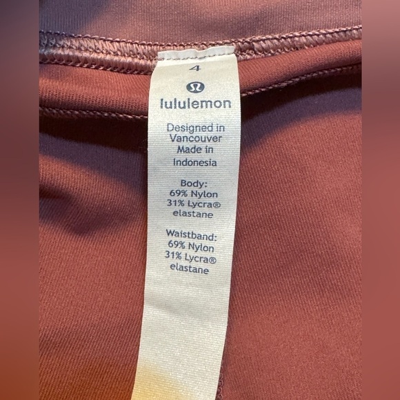 Lululemon Quick Feet 19” Crop Leggings Size 4 - Picture 10 of 10